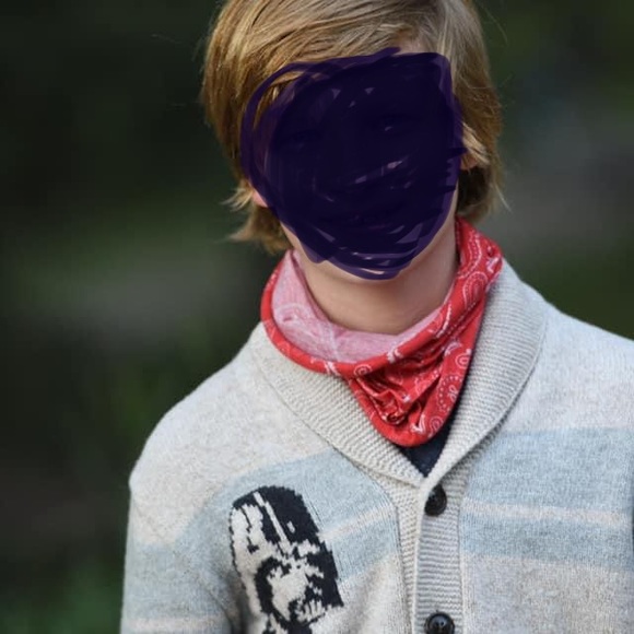 Gorgeous and stylish Star Wars Cardigan. May the force be with you! - Picture 2 of 8